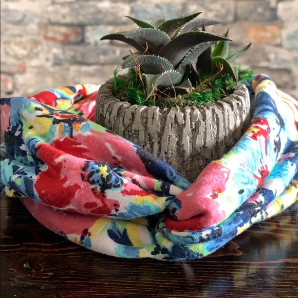 SOLD—Front Knot Headbands - Picture 2 of 3